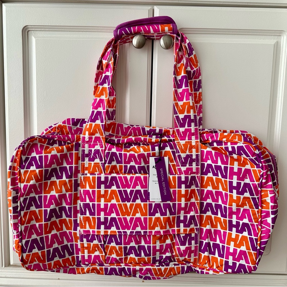 Aloha Collection Vintage Hawaiian Airlines Keep it Light Weekender Travel Duffle - Picture 9 of 12